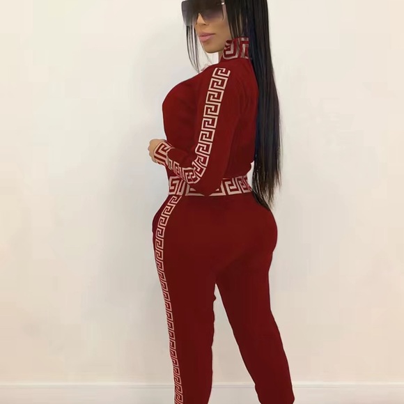 Wine red Casual Geo Print Two-piece Set, Long Sleeve Zip Up Top & Slant Pock… - Picture 2 of 8